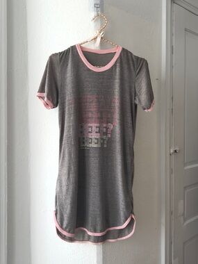 Vintage 80s Wendy’s Where’s the Beef pajama T-shirt dress gray w pink
